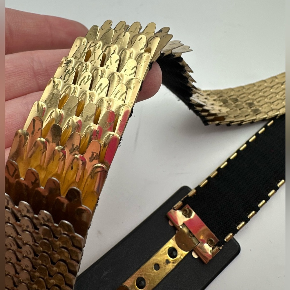 VTG 80s Stretch Gold Waist Cinch Belt OSFM *See Photos for Measurements - Picture 9 of 13